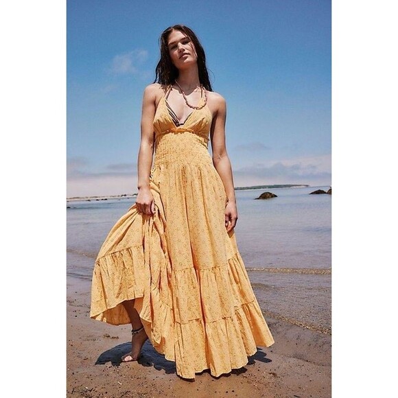 Free People Pintuck Paradise Maxi Dress Halter Eyelet Smocked Cotton XS 282876 - Picture 1 of 9
